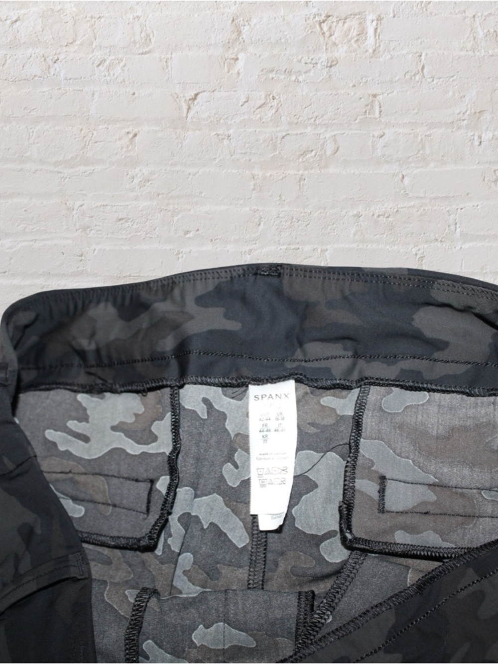 Spanx Camo Shorts - Picture 3 of 3